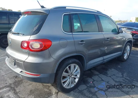 2009 Volkswagen Tiguan S/Se/Sel z USA, uszkodzony, nr VIN WVGAV75N39W502994